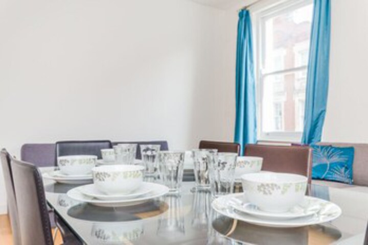 Room 9 of 21