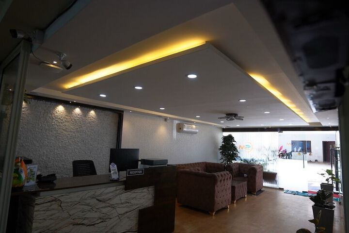 Hotel Interior 6 of 63