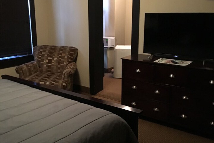 Room 12 of 41