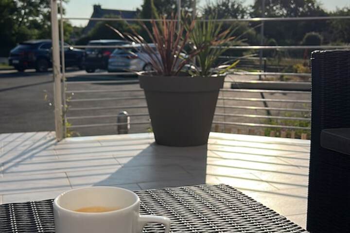 Breakfast/Coffee Service 23 of 33