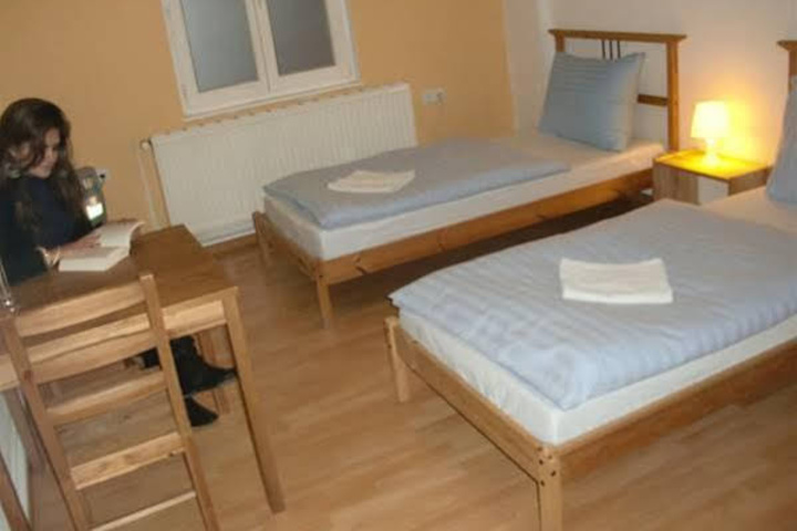 guest_rooms