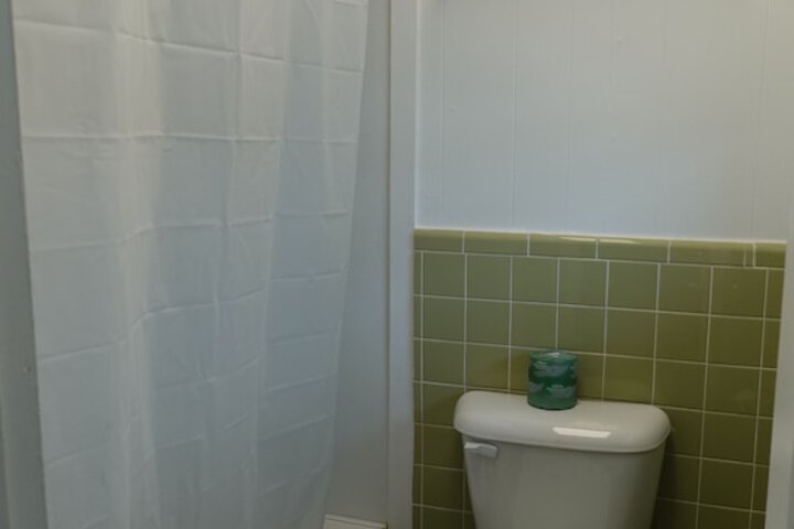 Room 225 of 282
