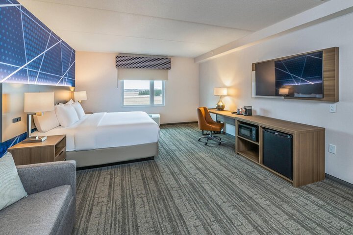Room 8 of 38