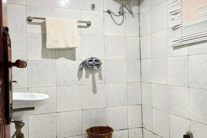 Room 15 of 24