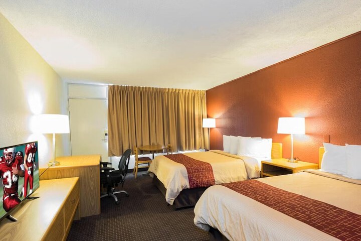 Room 3 of 26