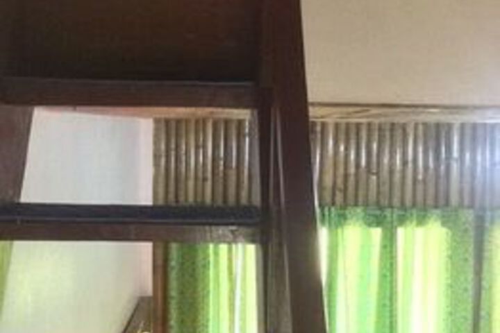 Room 15 of 34