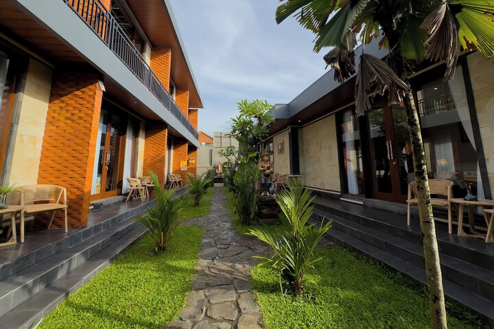 Terrace/Patio 13 of 81