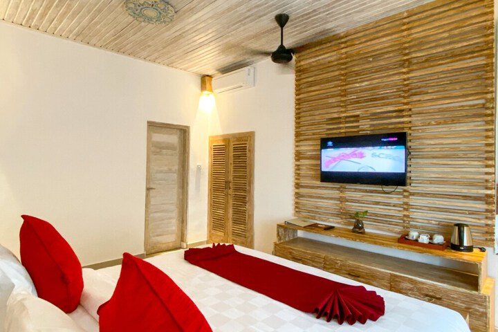 Room 4 of 130