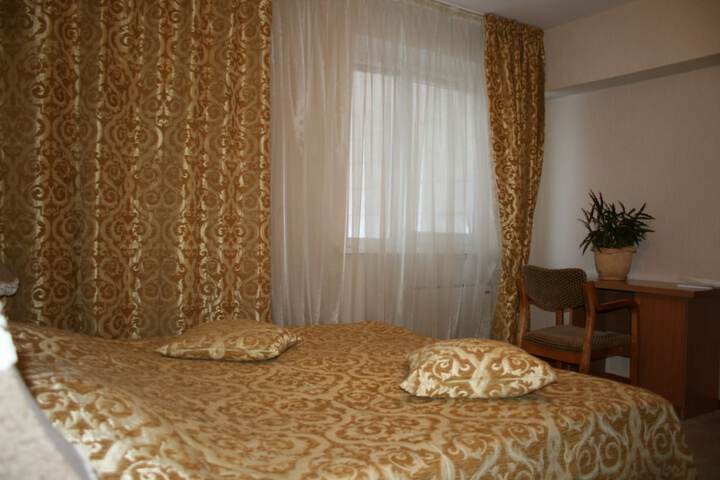 Room 4 of 26
