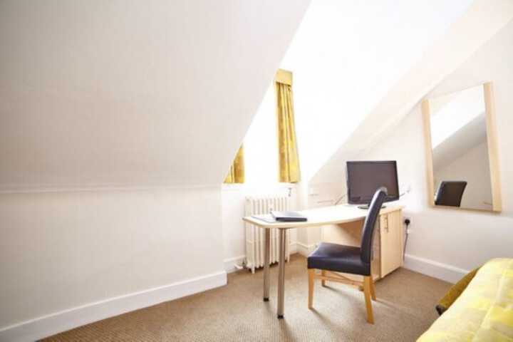 Room 36 of 60