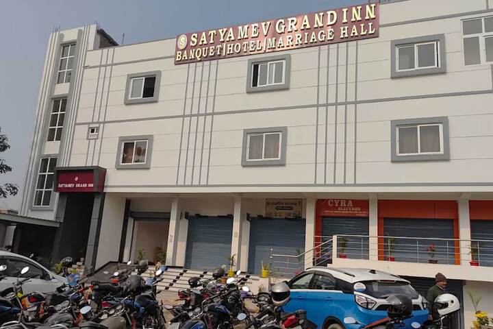 Satyamev Grand Inn