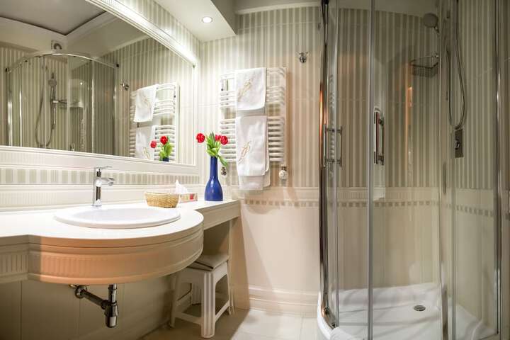 Bath Interior