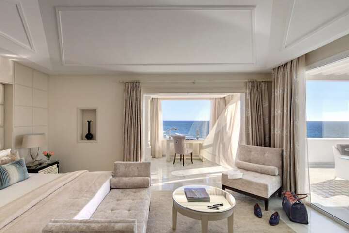 Room 3 of 25