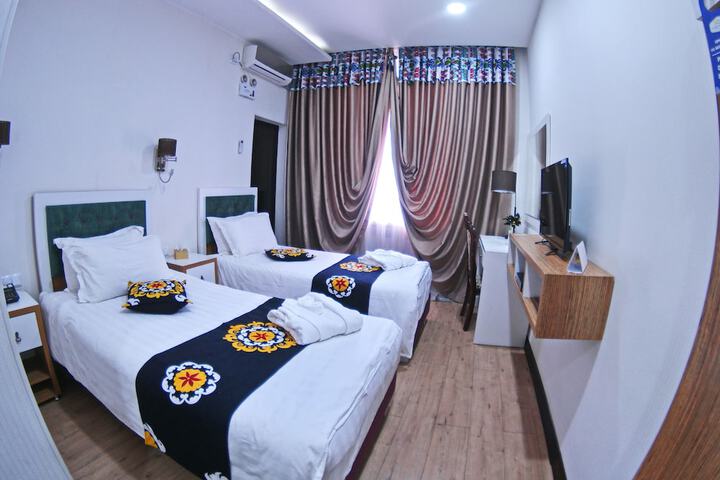 Room 9 of 51