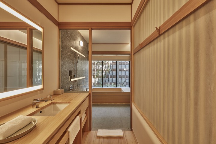 Room 15 of 71