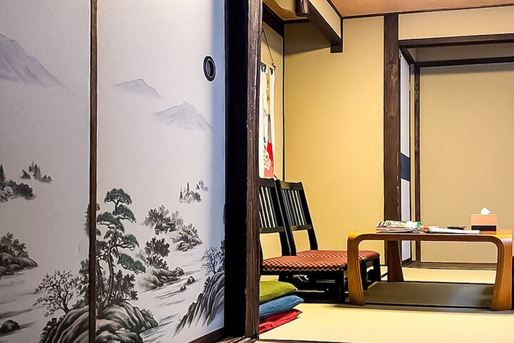 Room 13 of 51