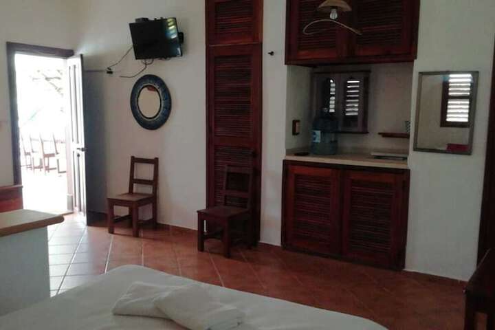 Room 5 of 33