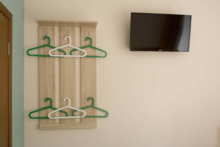 Room 7 of 10