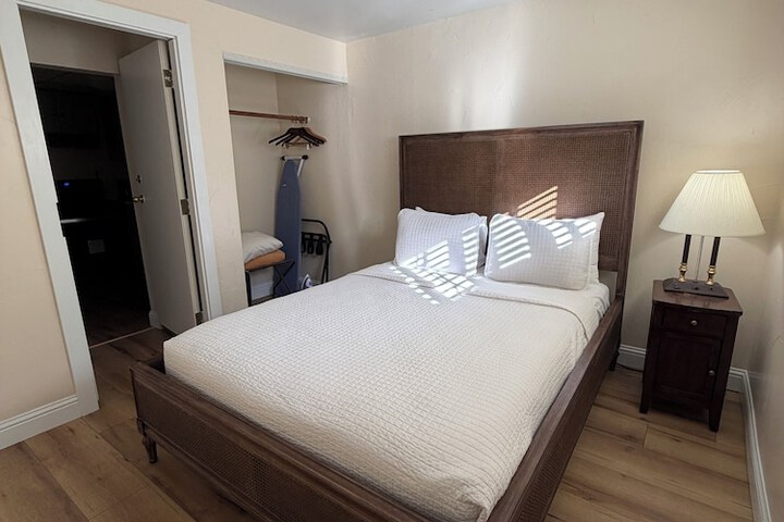 Room 40 of 120
