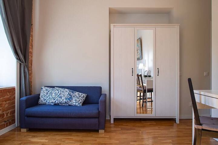 Room 53 of 86