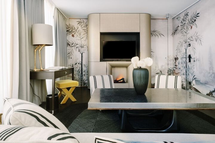 Room 30 of 56