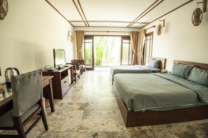 Room 7 of 42