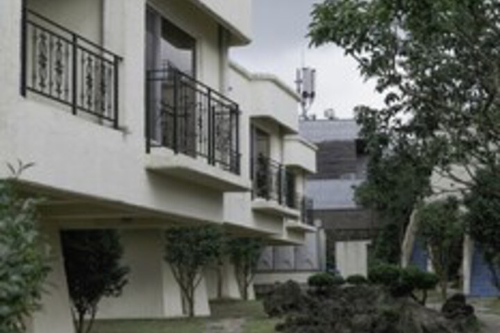 Hotel Exterior 50 of 130