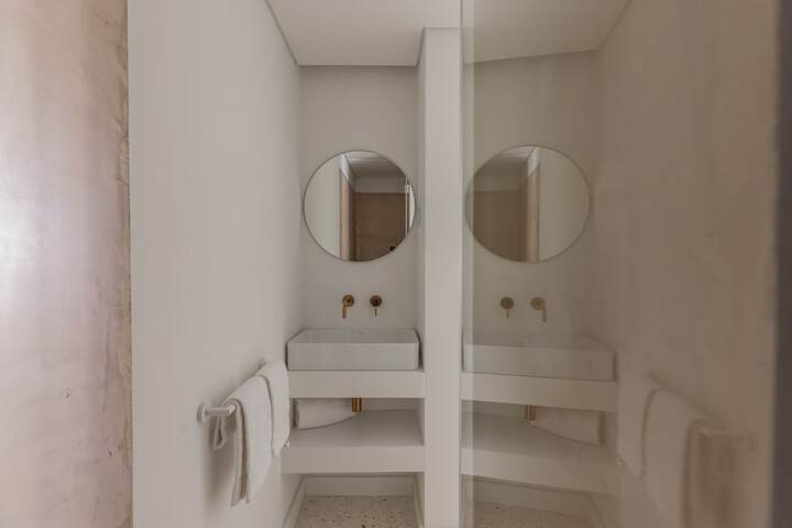 Room 126 of 134