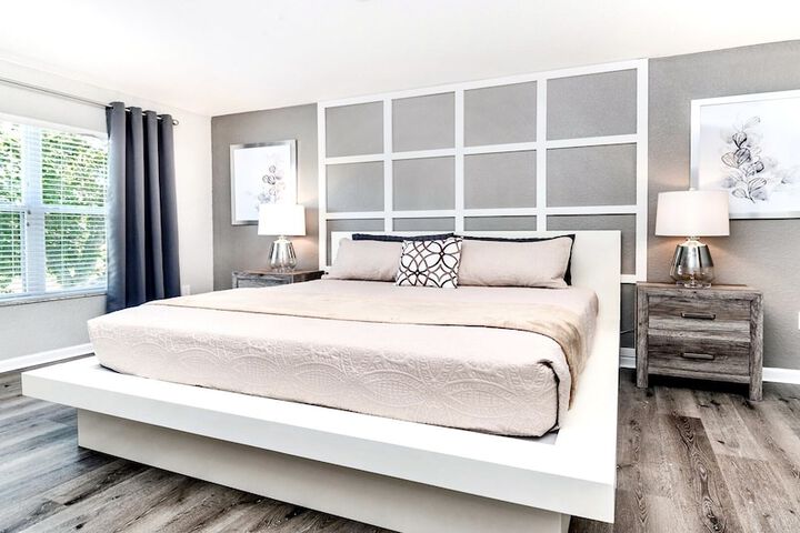 Room 484 of 710