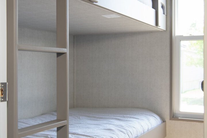 Room 6 of 48