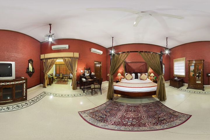 Room 9 of 91