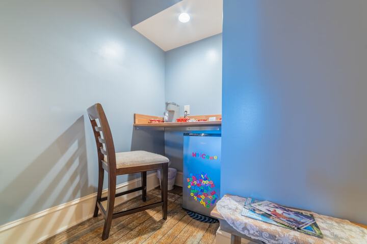 Room 4 of 22