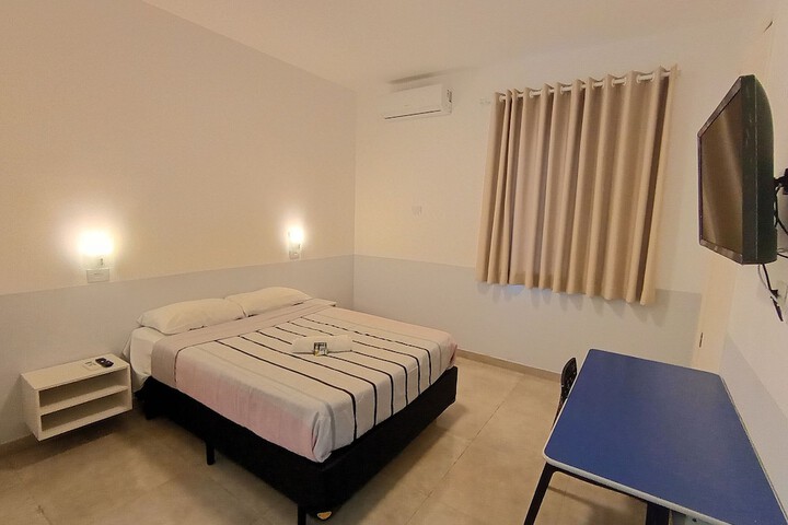 Room 10 of 118