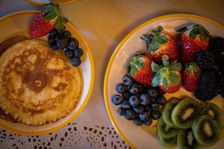 Breakfast/Coffee Service 26 of 45