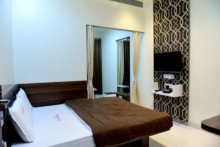Room 7 of 43