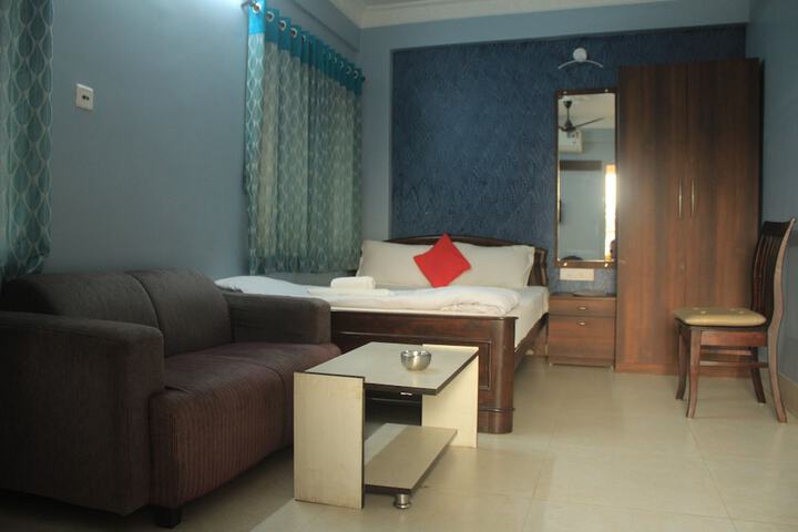 Room 7 of 14