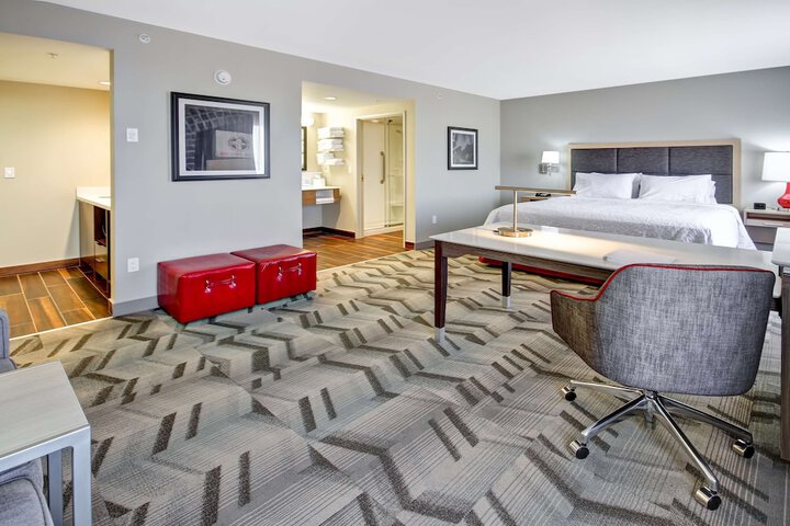 Room 11 of 41