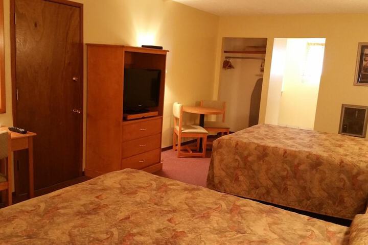 Room 9 of 29