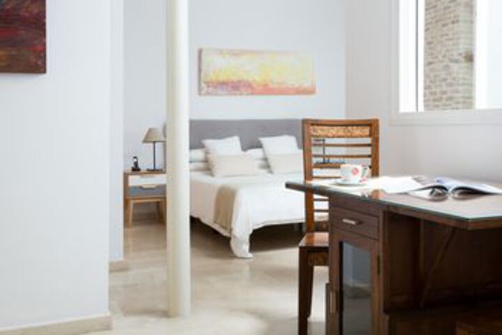 Room 15 of 30