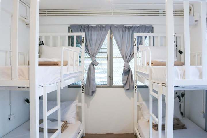 Room 5 of 45