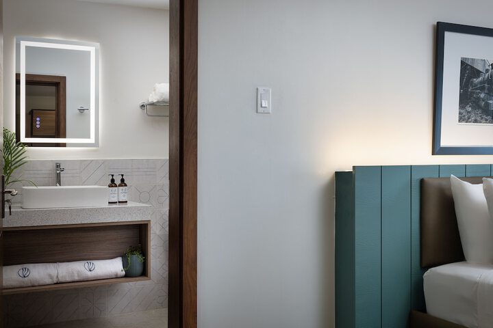 Room 8 of 14