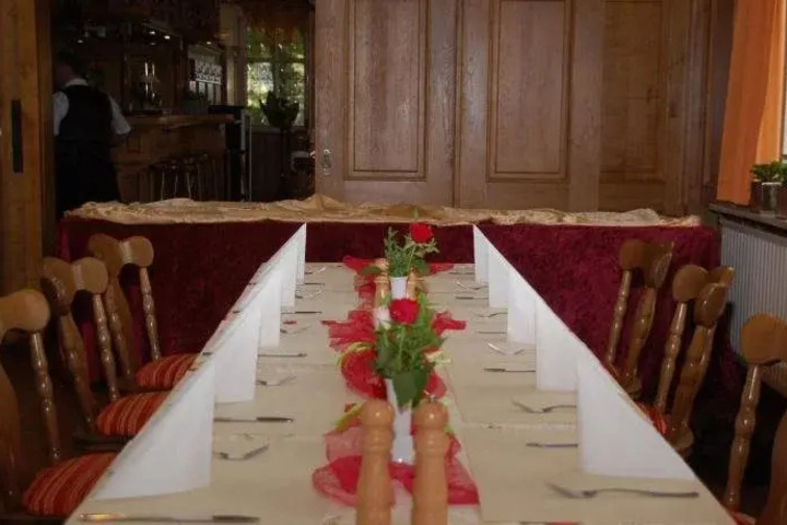 Dining 13 of 14