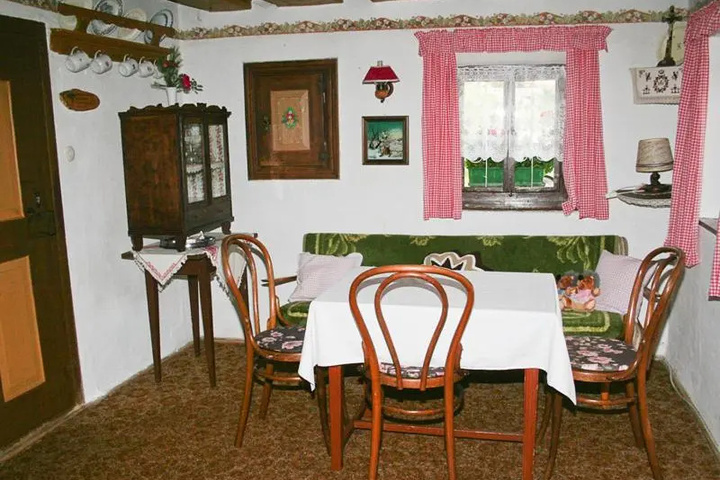 Dining 10 of 10