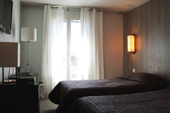 Room 11 of 54