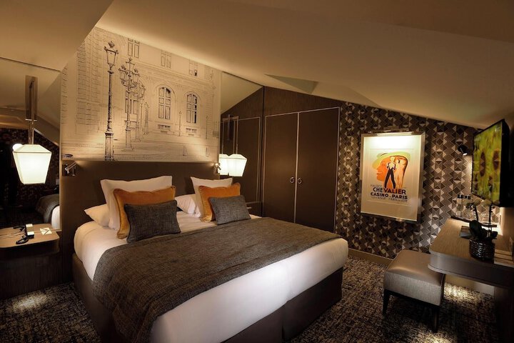 Room 28 of 70
