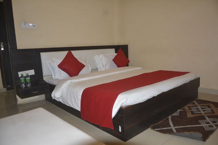 Room 14 of 20