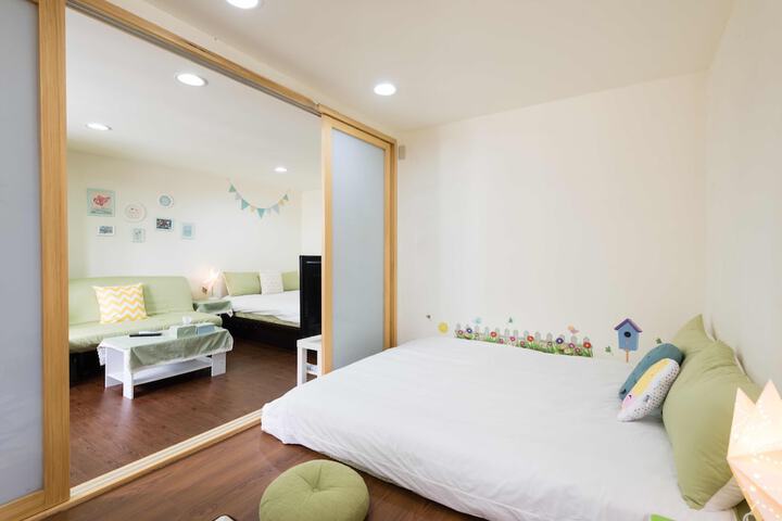 Room 28 of 129