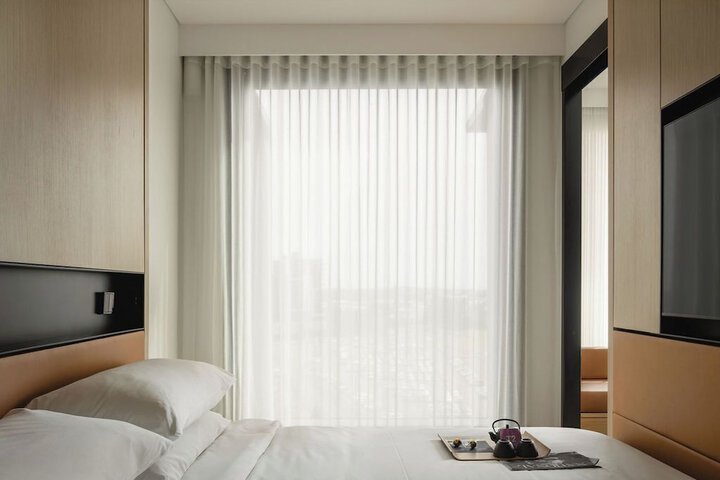 Room 17 of 36