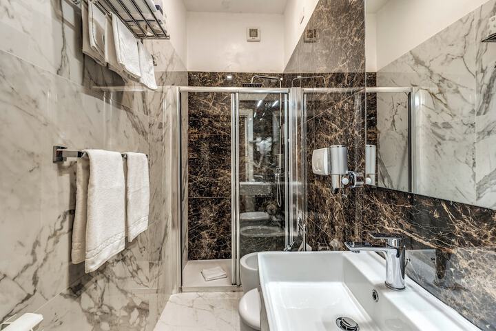 Bathroom Interior Photo