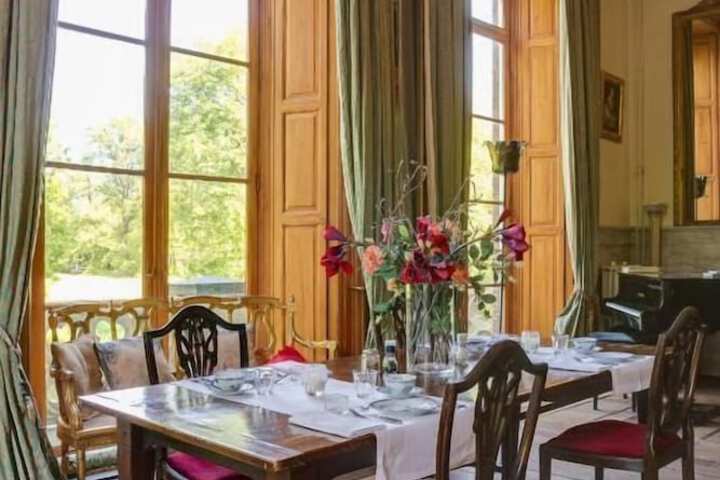 Dining Photos